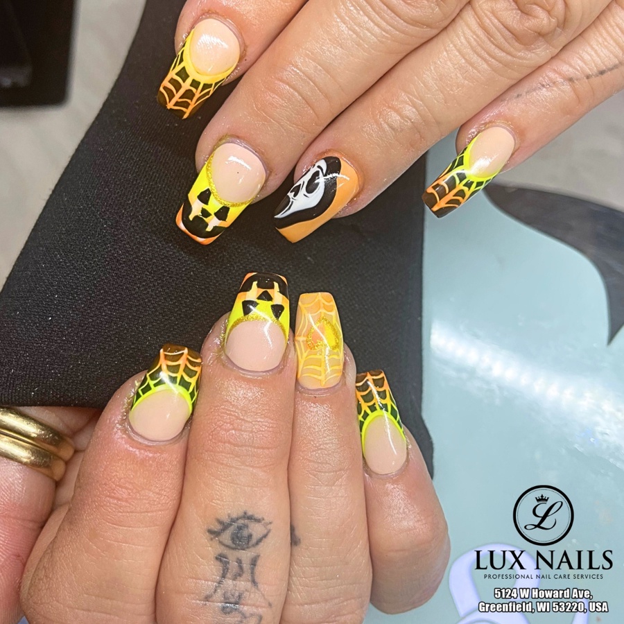 Lux Nails in Milwaukee, WI 53220